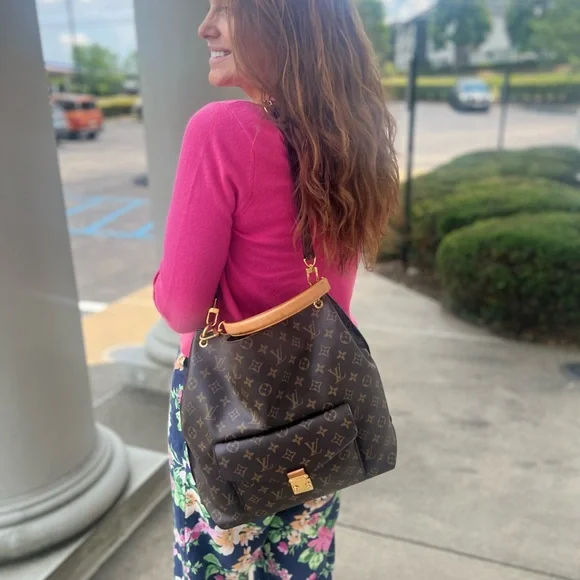 AUTHENTIC METIS HOBO LOUIS VUITTON - No longer available in stores - Picture 2 of 8